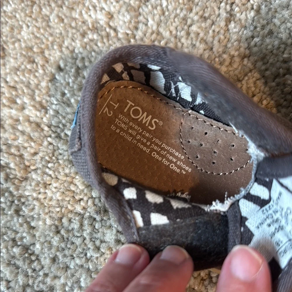 Toms Gray Baby Walker Shoes with Elastic Slip-On Design (jbf)